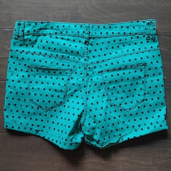 🎉🌕 Little Mermaid Ariel Shorts - Picture 2 of 5